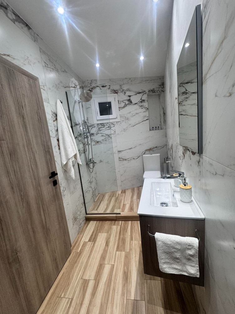 Milies Creekside Studio