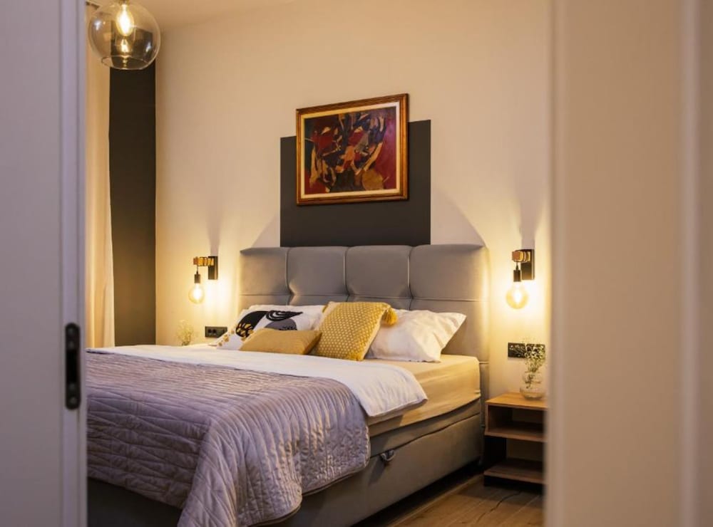 Luxury Villa Lara with Heated Pool, Hot-Tub and Sauna
