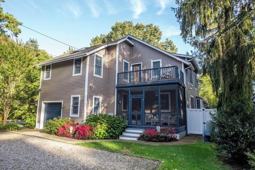 Henlopen Avenue 58