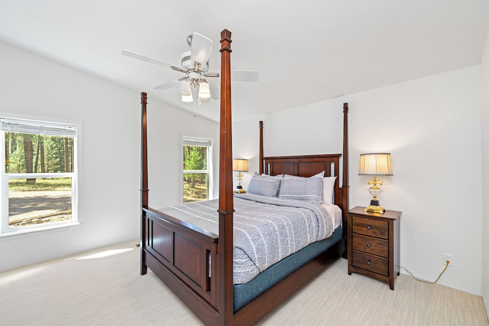 Gorgeous, Dog-friendly, Riverfront, 200-acre Ranch