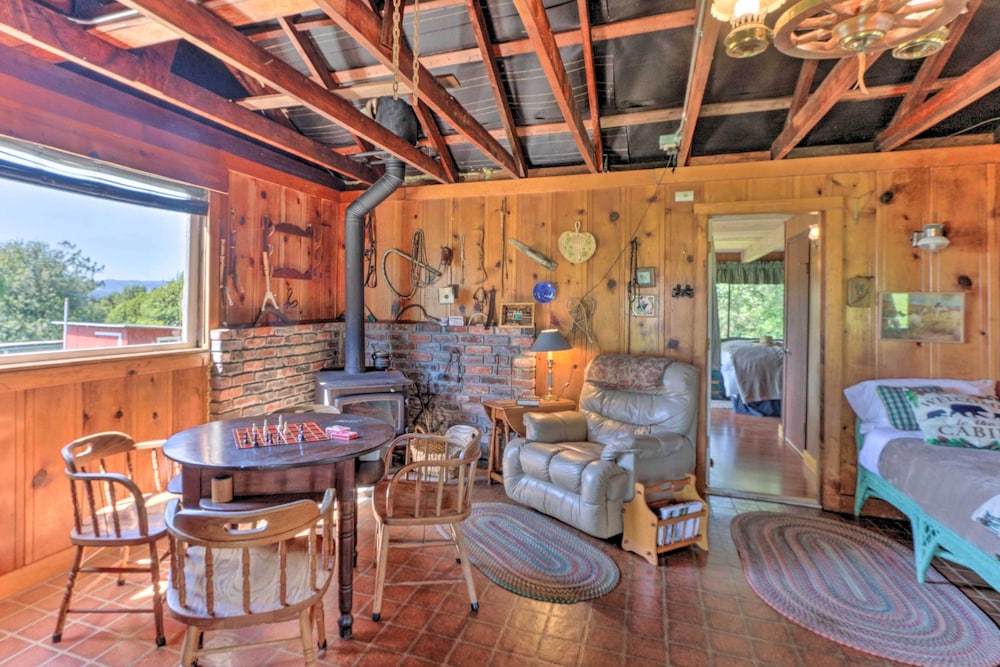 'moonview Ranch' on 20 Acres in Sonoma County!
