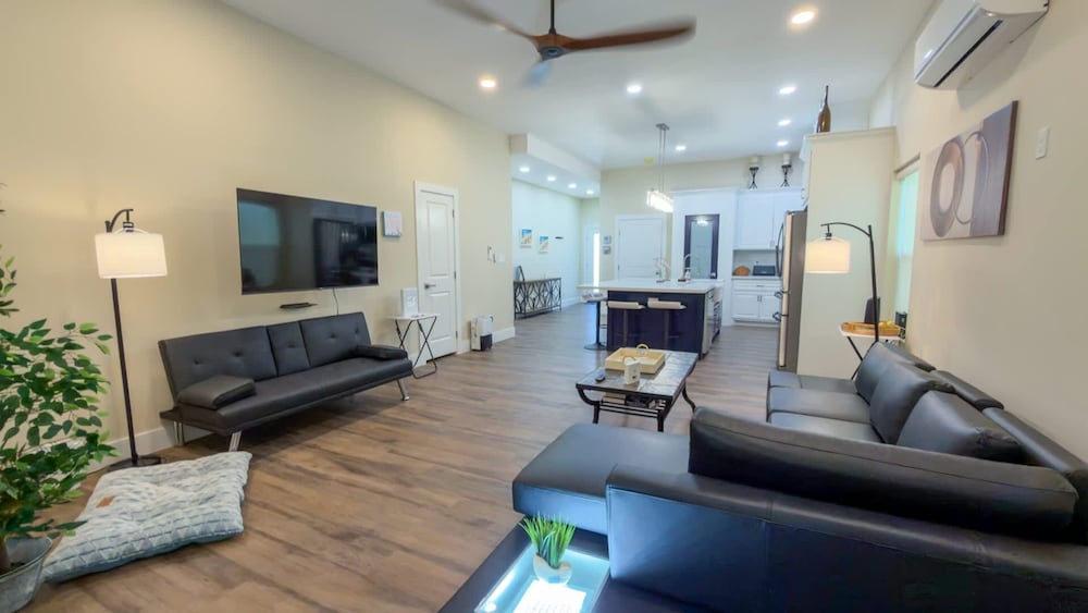 200 Steps To Beach Private Pool 2 Big Levels 3 Bedroom Apts