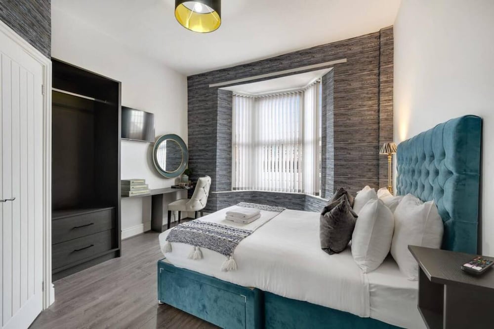 Host Apartments The Kensington Townhouse
