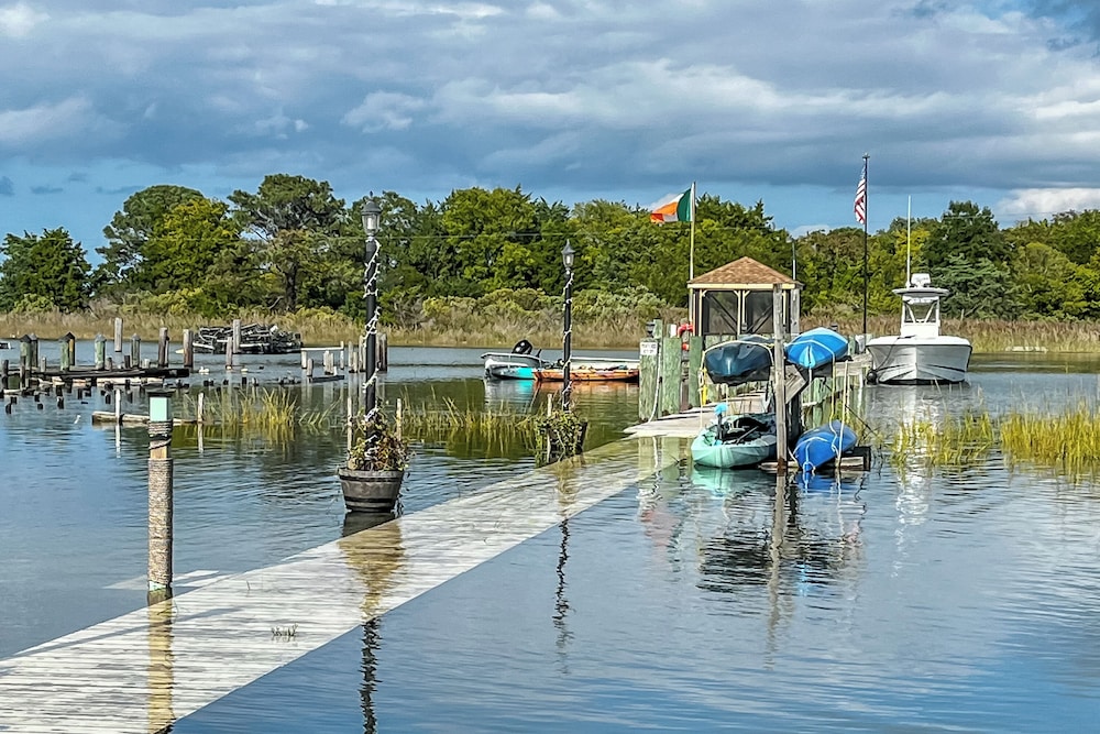 Fishing & Boating Retreat! Smith Island Cottage