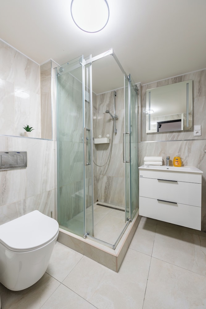 Apart loft hotel in Karlin