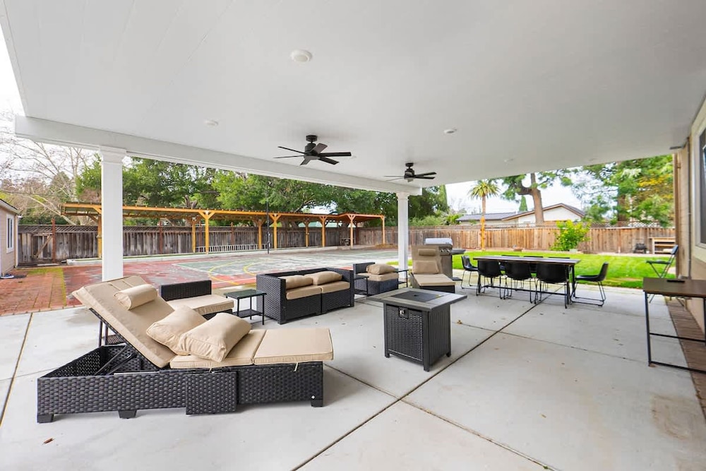 Santa Clara 5Br Home I Spacious Backyard I Westfield