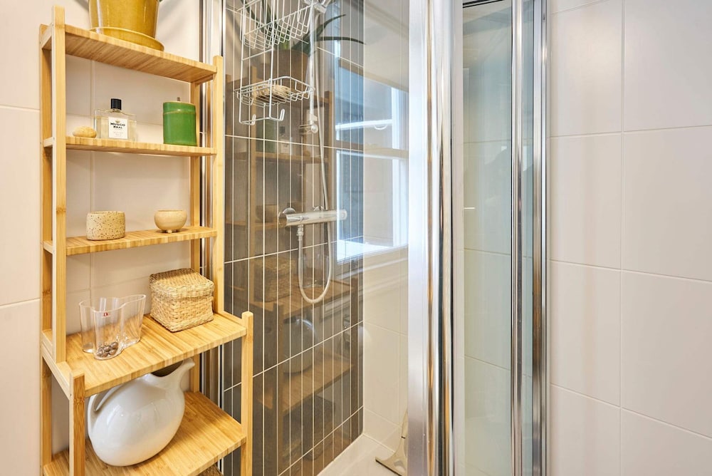 Host Stay Brunswick Place Flat