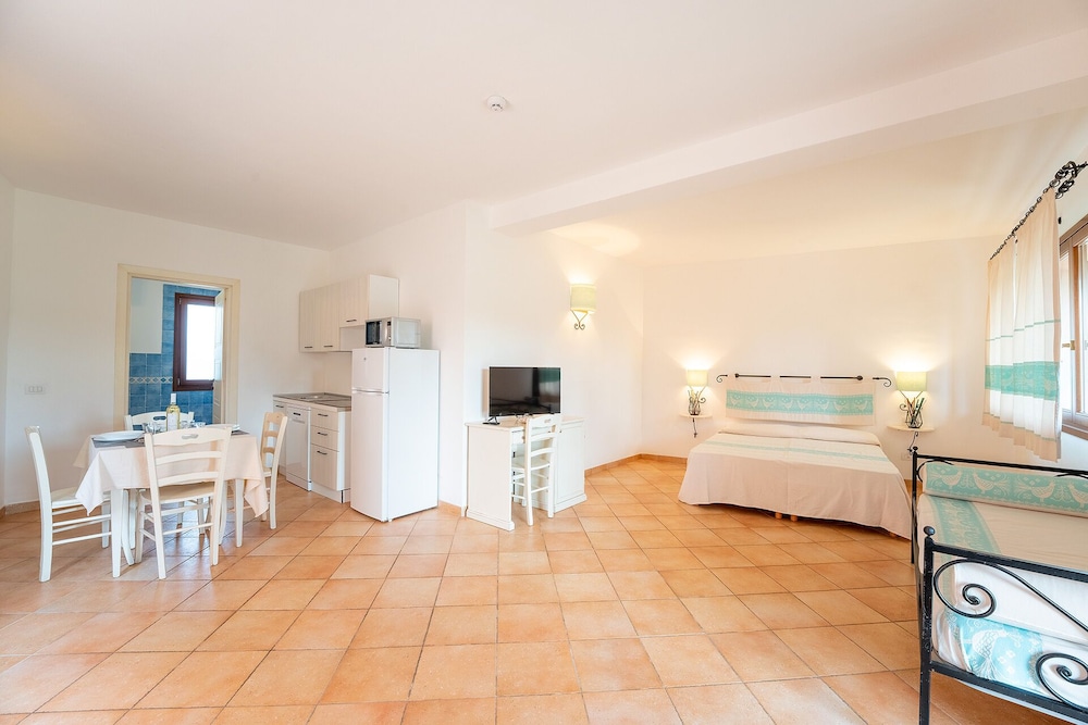 Relaxing Residence Baia dei Mirti Studio Mono 3 Sleeps 3