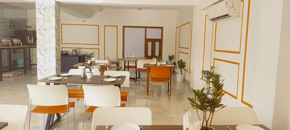 Hotel Mavens House