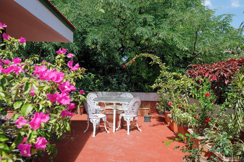 Casa Bianca by Red Olivenr Taj MG Roadpvt Garden