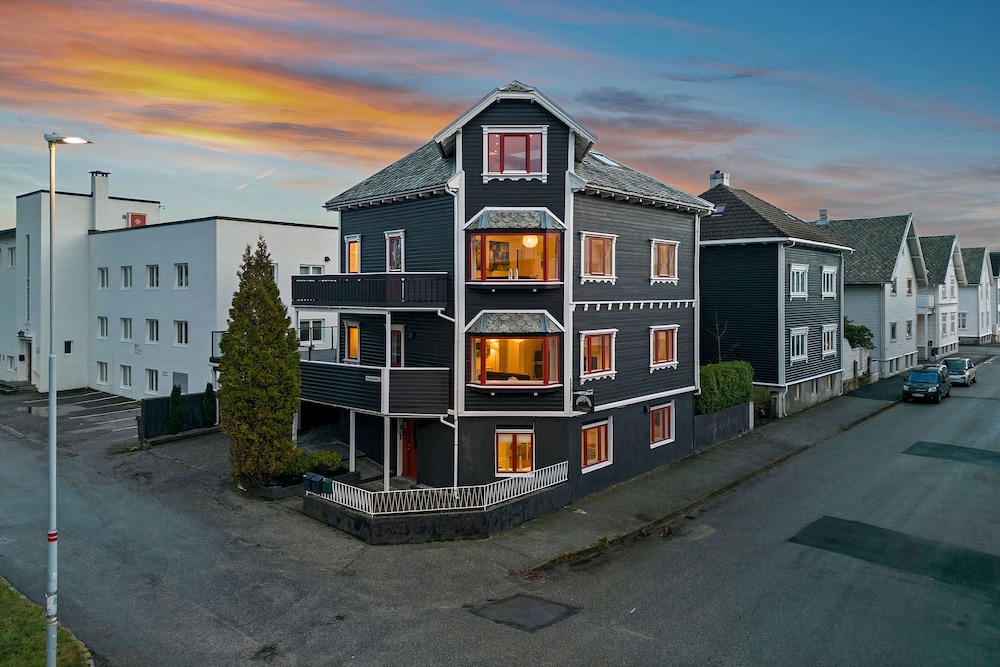 Hotel Staysville – City Center - Image 1