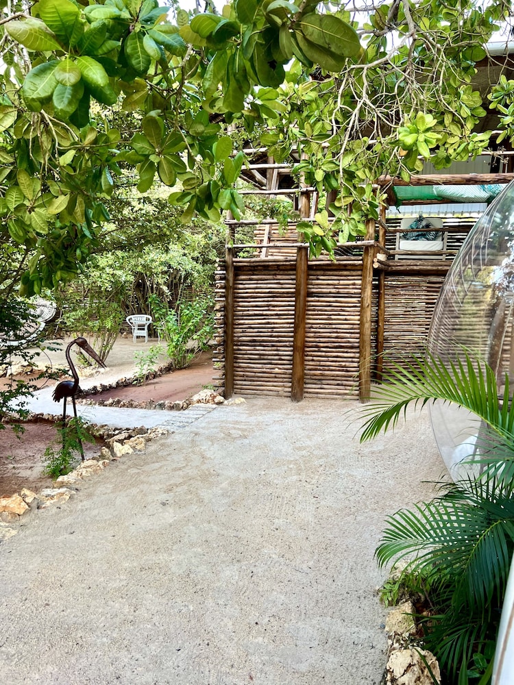 Rock and Sea Resort