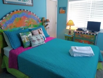 A18 Parrot Escape - Ocean View! There Is Nothing Quite Like A Carolina Sunrise Viewed From Your Private Oceanfront Deck 1 Bedroom Condo by RedAwning view 2