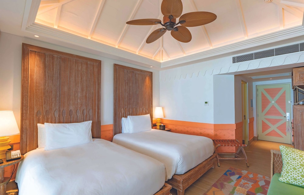 SAii Lagoon Maldives, Curio Collection By Hilton 29