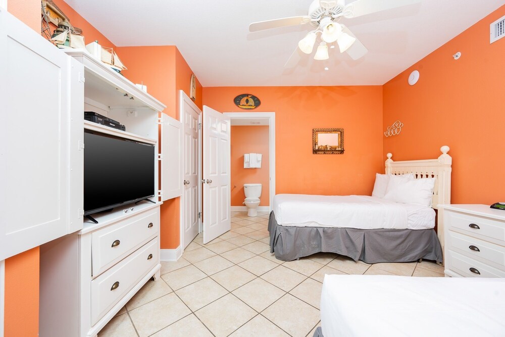 Phoenix X 616 2 Bedroom Condo