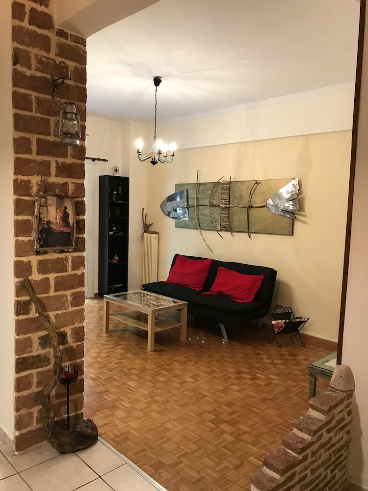 Art House In The Heart Of Athens