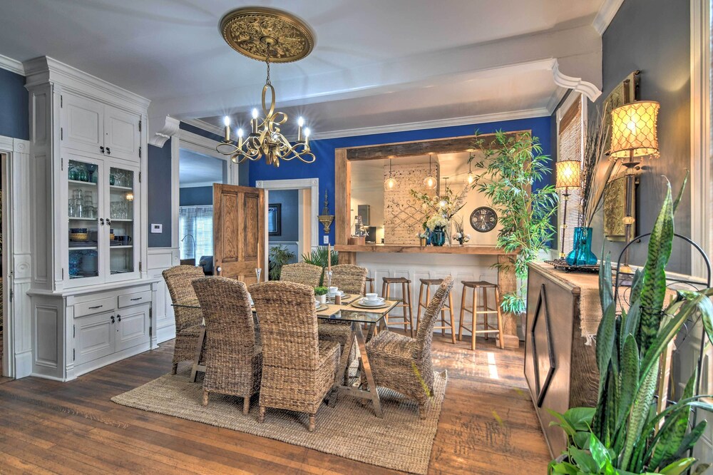 Vicksburg Home w/3 Porches, Walk to Downtown view 3