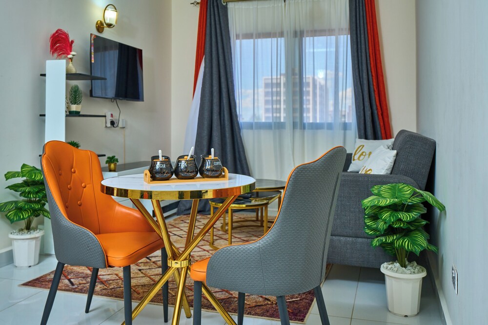 Luxore Apartments