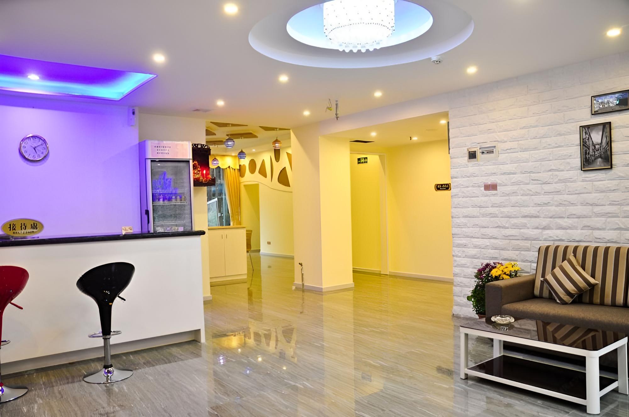 Huiyin Fashion Hotel