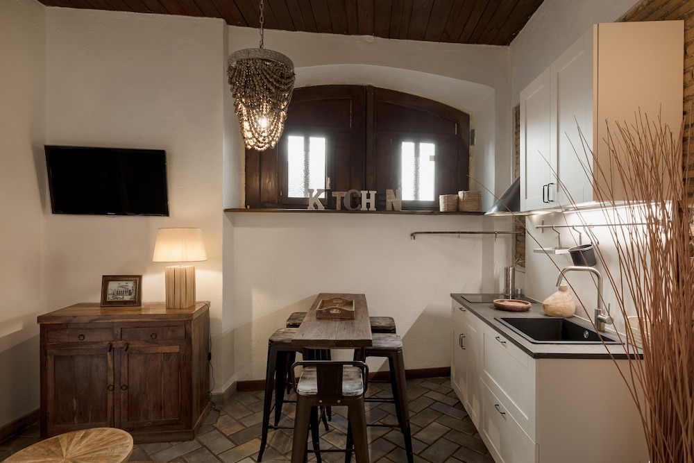 Grottino Love Luxury