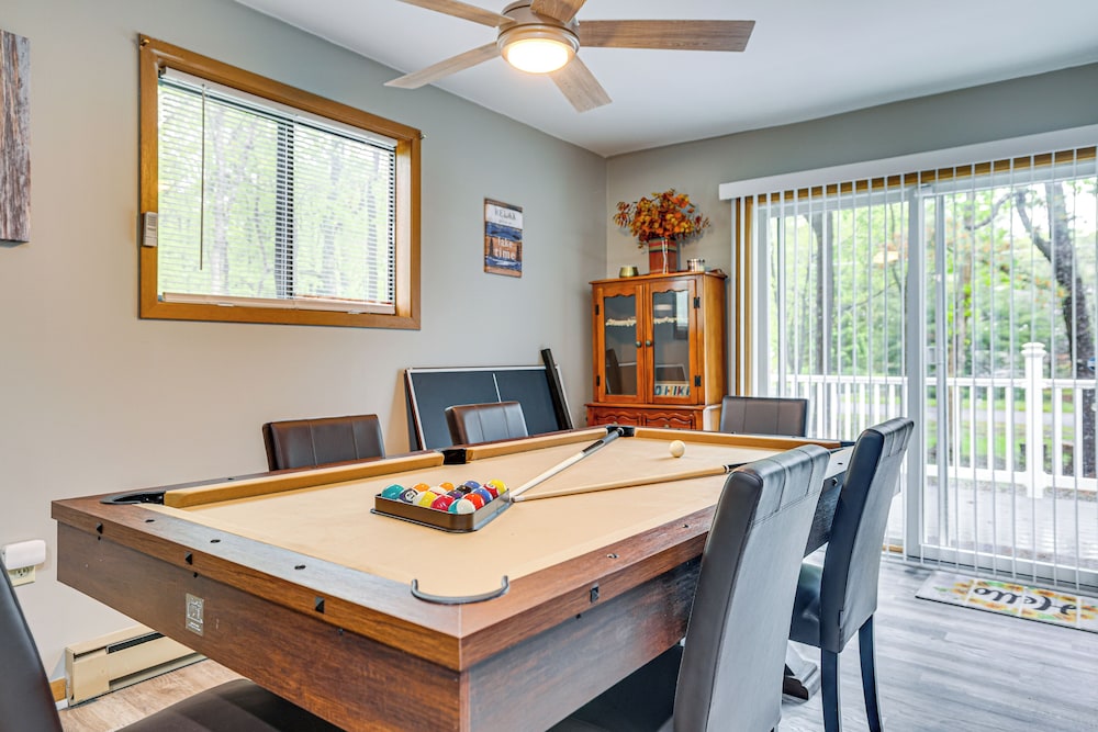 Home w/ Pool & Lake in Jim Thorpe: 6 Mi to Dtwn!