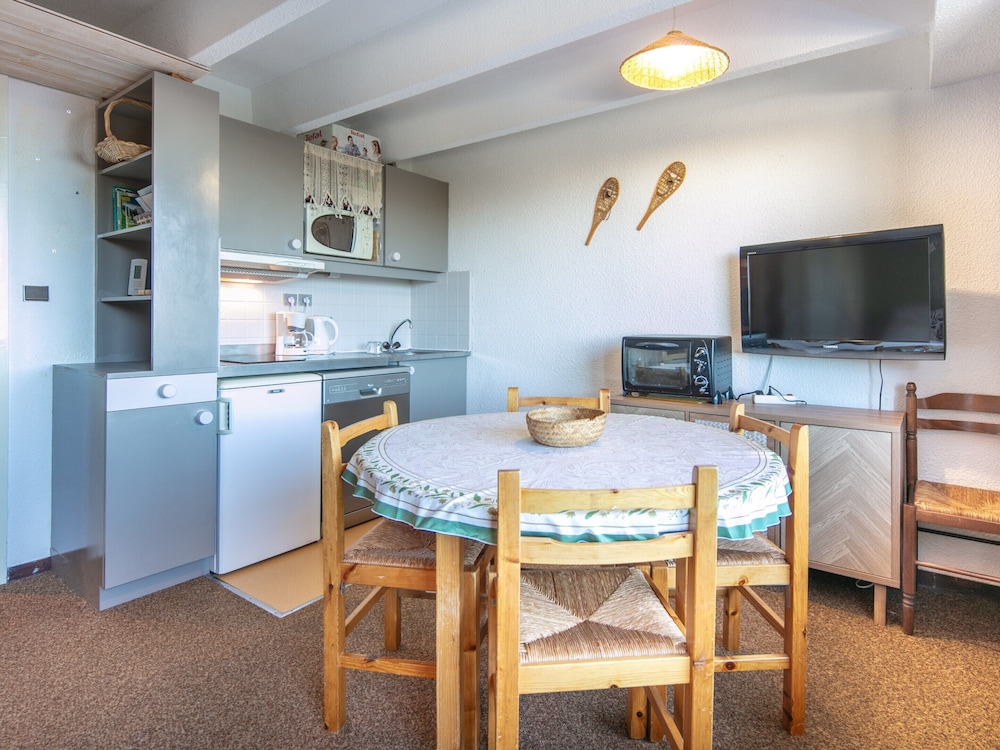 Apartment With Ski Access photo 2