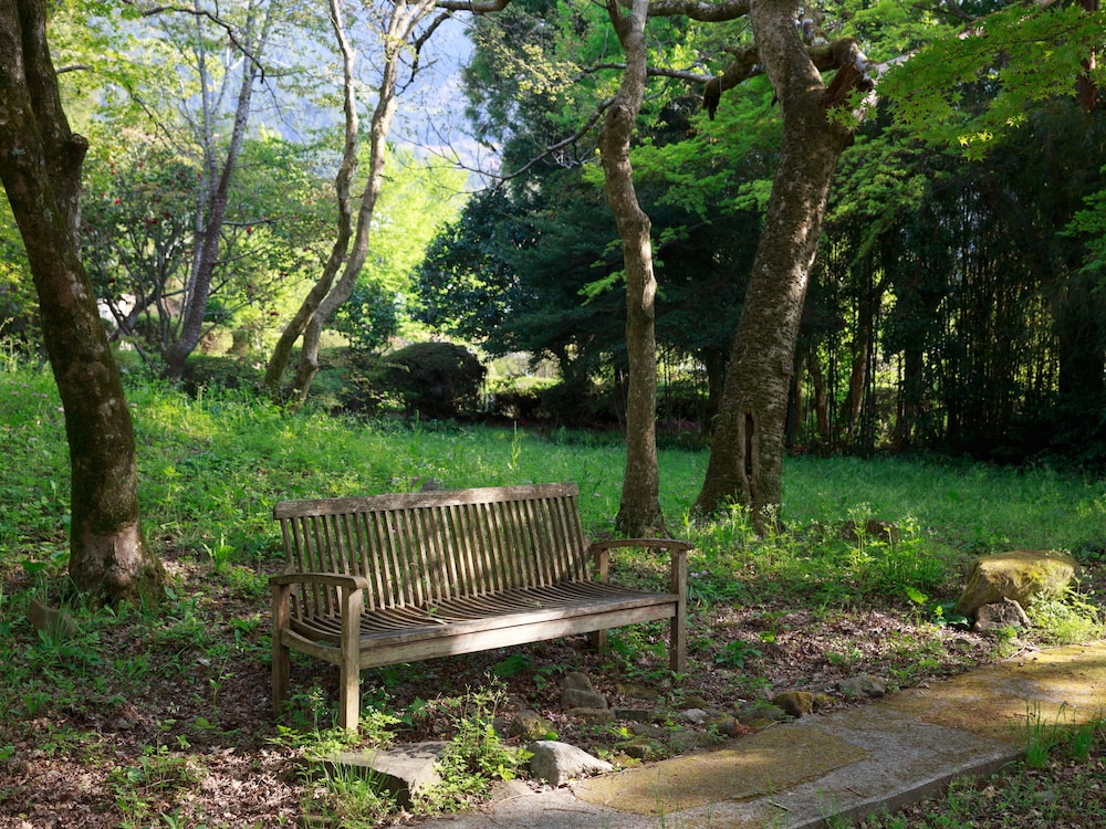 Yufuin Baien Garden Resort