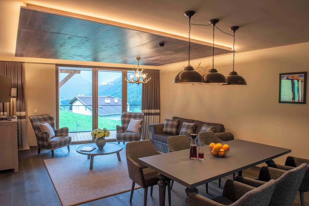 Mountain Spa Residences