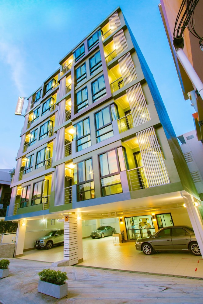 Peaberry Place