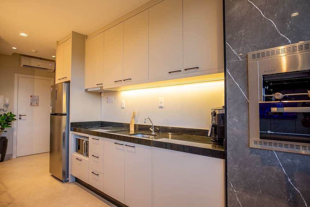 Elegance Residence