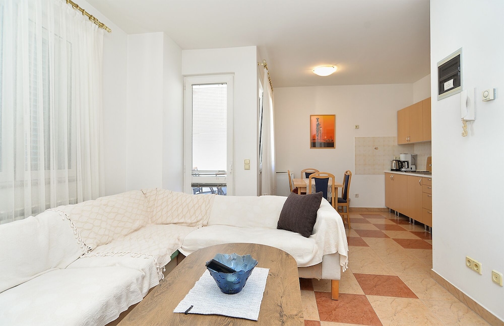 Apartments 2224
