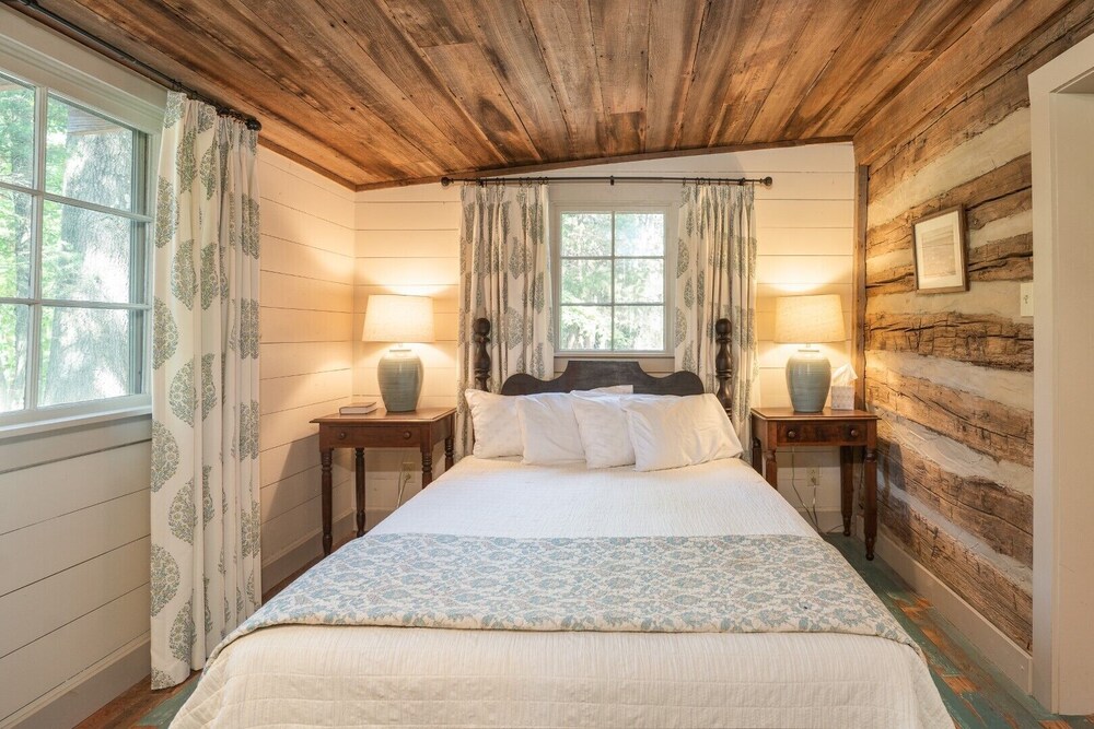 Green Frog Farm Cabins