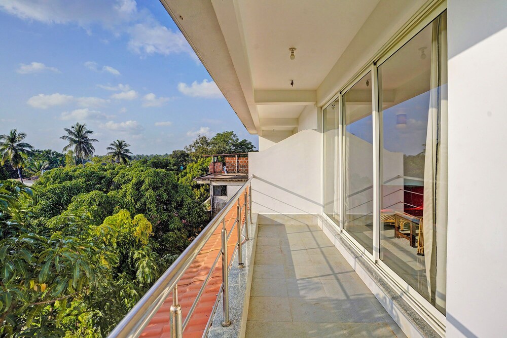 Fabhotel The Ashvem Horizon