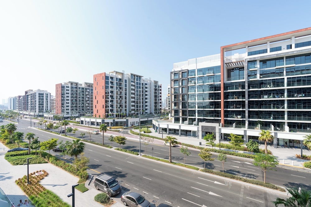 GLOBALSTAY. Azizi Riviera 34
