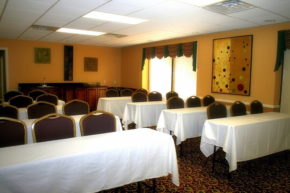 Americas Best Value Inn Goodlettsville Nashville N - Property Image 19