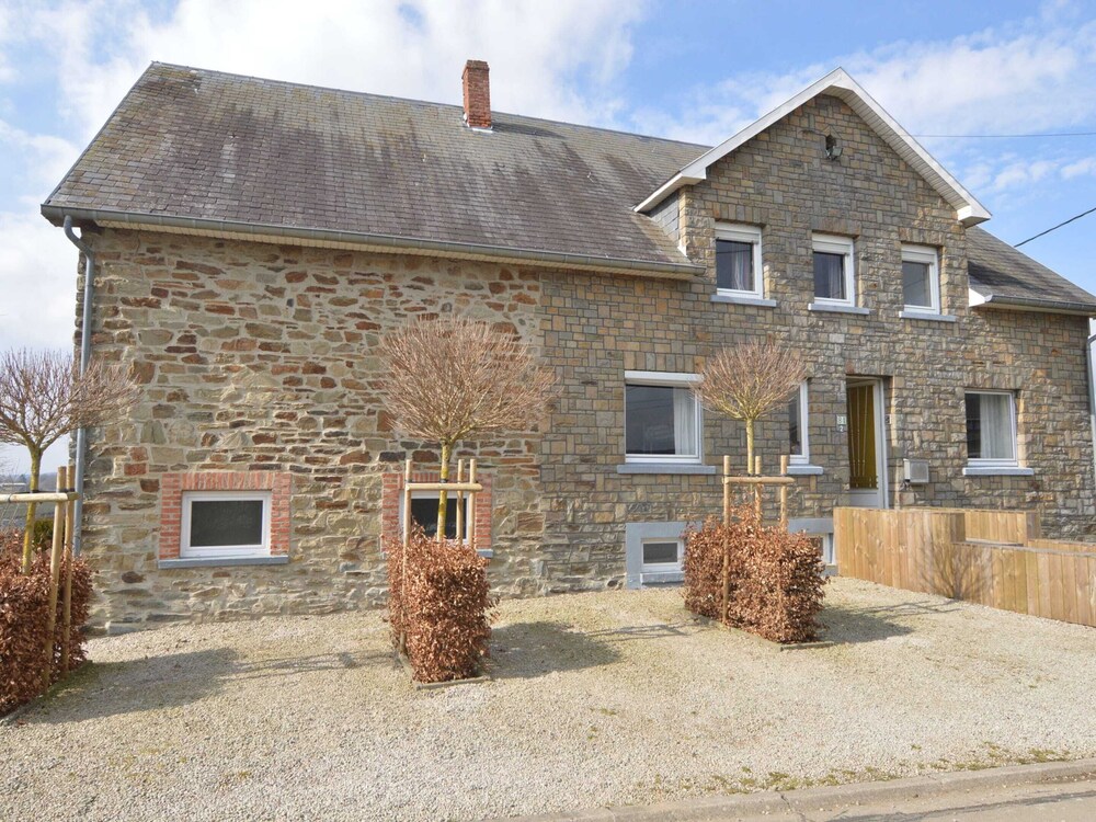 Group House With 3 Apartment for Family