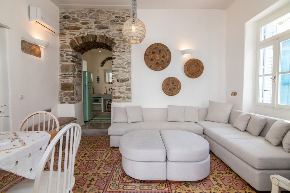 Cycladic House Tinos Cycladic House in the Heart of Tinos City