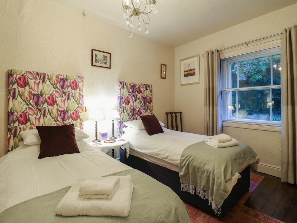 Knoll Cottage