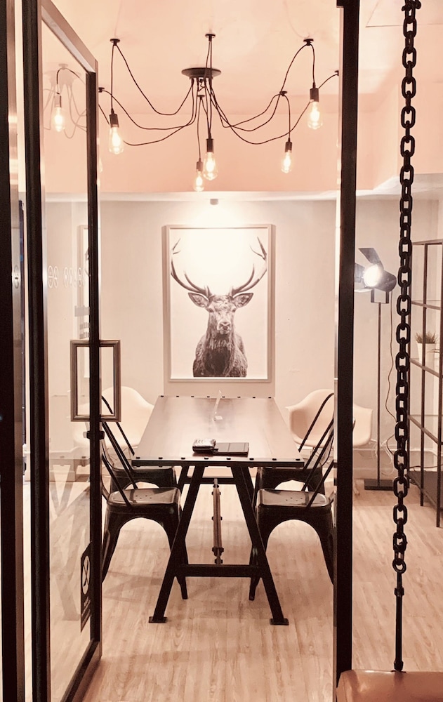 3Howw Hostel at Sukhumvit 21