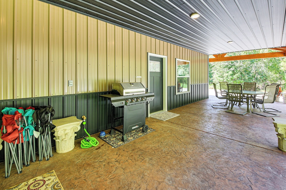 Relax, Reconnect & Explore: Modern Idaho House!