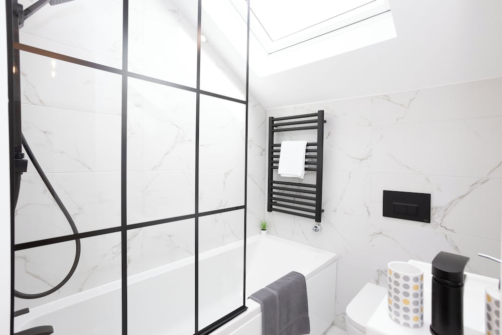Flat 5 15 Longley Road