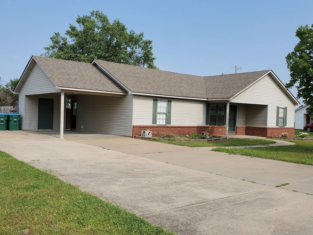 Blytheville Vacations - The Riverbend House - Property Image 1