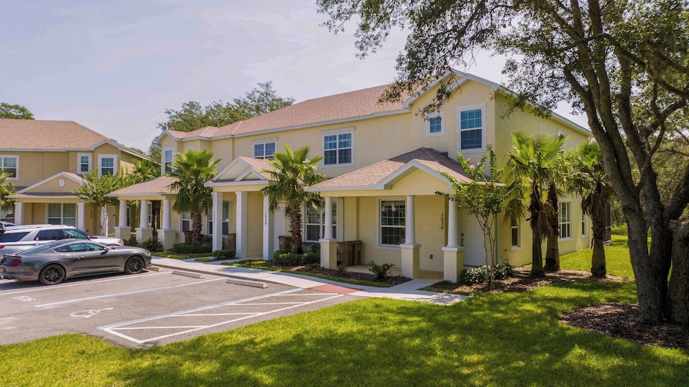 Bright 5BD Disney Escape w Private Pool 1536