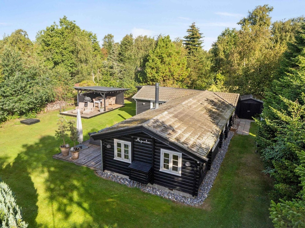 5 Star Holiday Home in Vaeggerlose