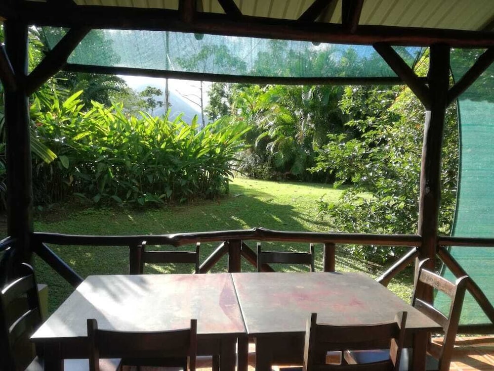 HOTEL TANGARA ARENAL