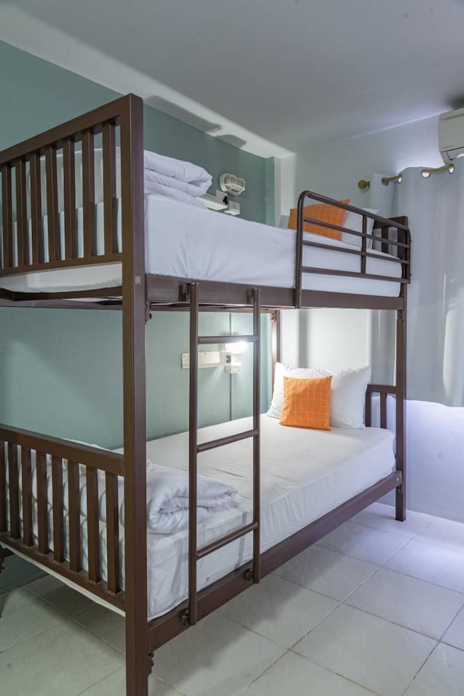 Asoke Montri Hostel
