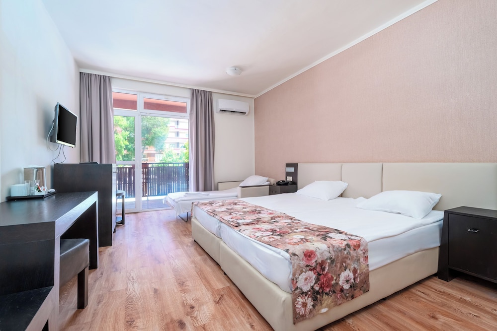 Chelli Appartements Meublés view 4