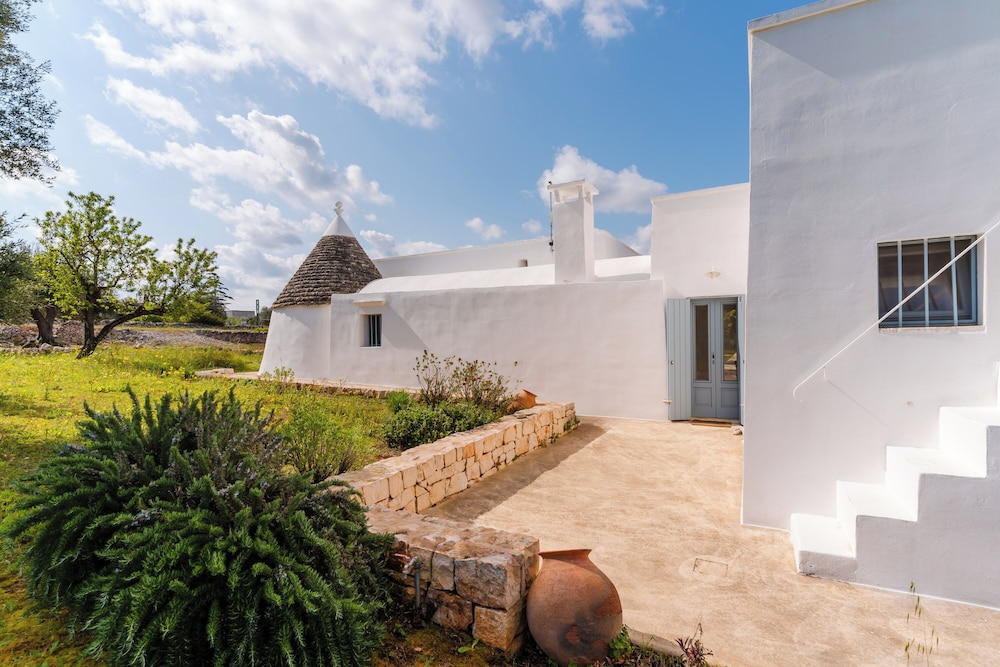Ker Rail Villa with Pool by Wonderful Italy