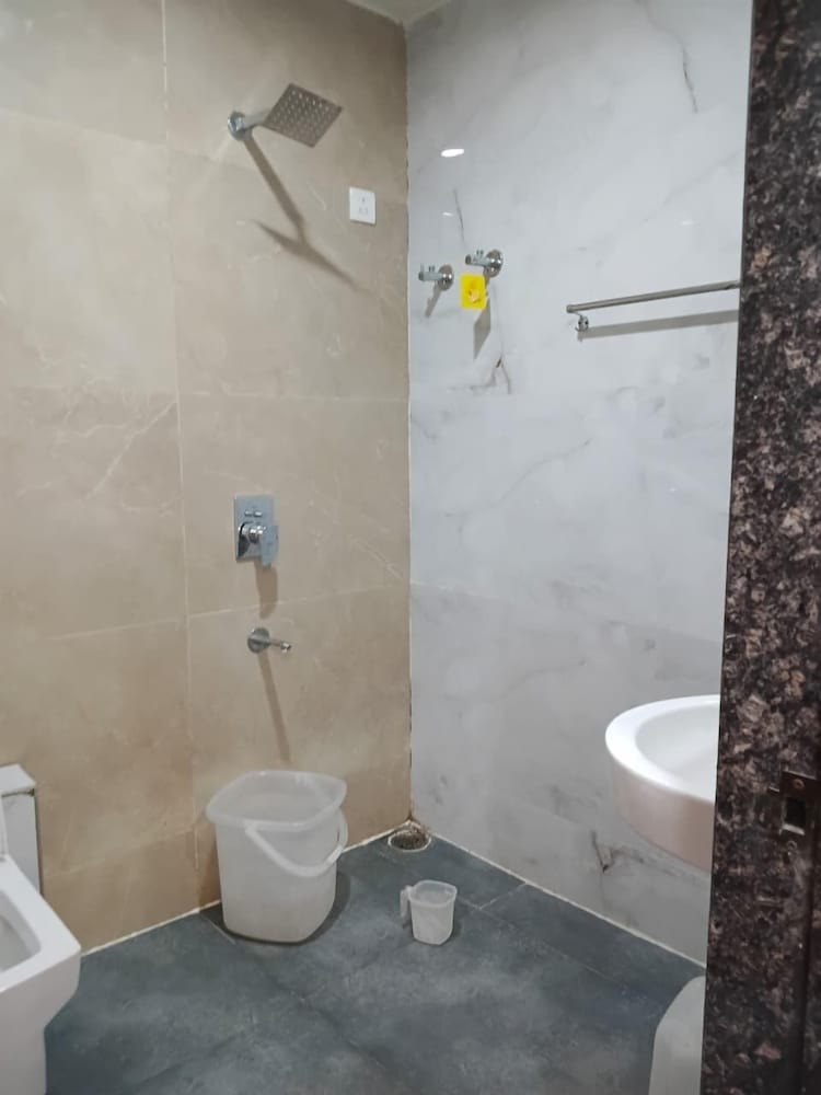Hotel Keshav
