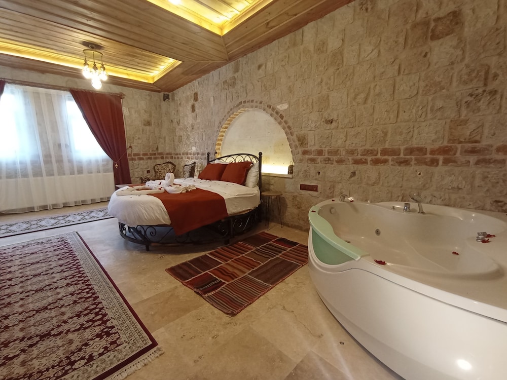 Yamak Stone House